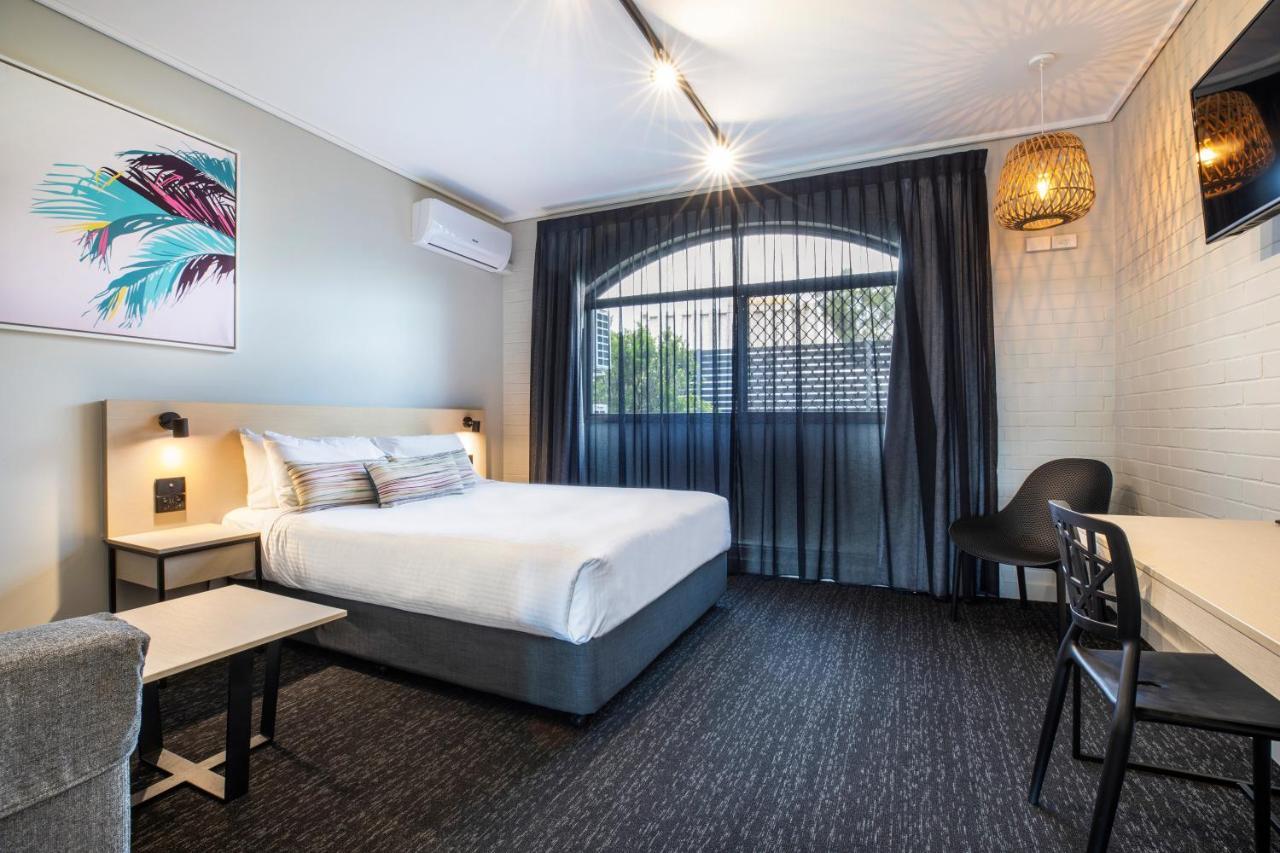 Hotel Nightcap At 3*